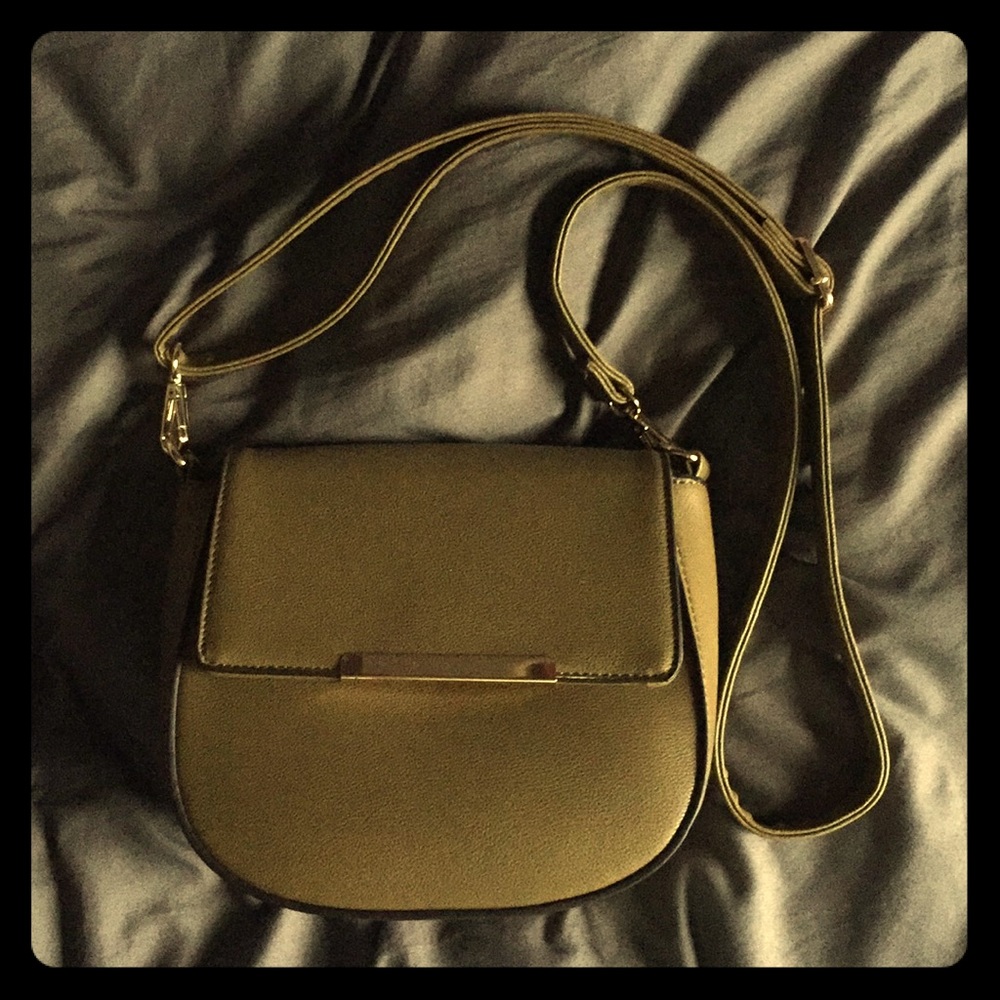 Adorable green purse